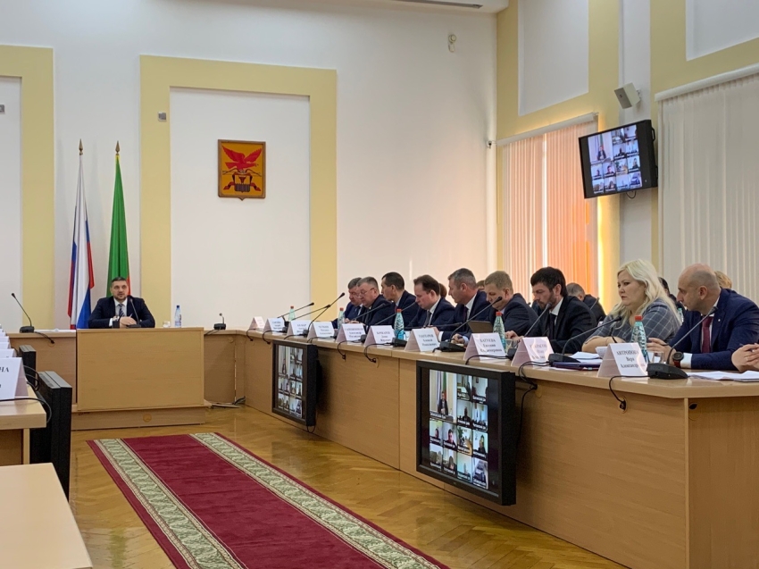 Глава Забайкальского края поручил быстрее обеспечить контейнерными площадками все многоквартирные дома региона